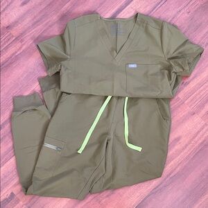 Figs Olive Green Scrub Set